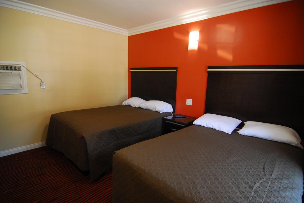 Studio City Inn - Near Universal Studios Hollywood — Photos 2